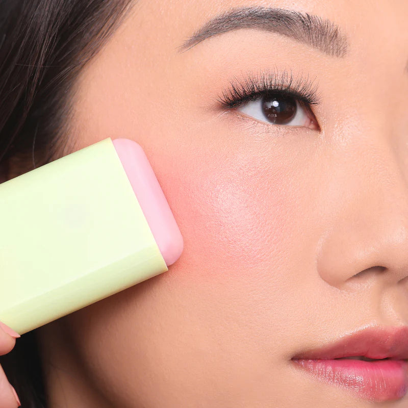 On The Glow Blush (Rubor En Barra)