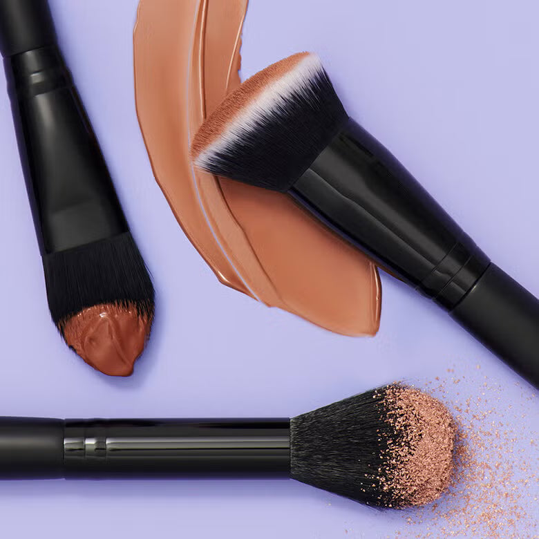 Highlighter Brush (Brocha de Maquillaje para Iluminador)