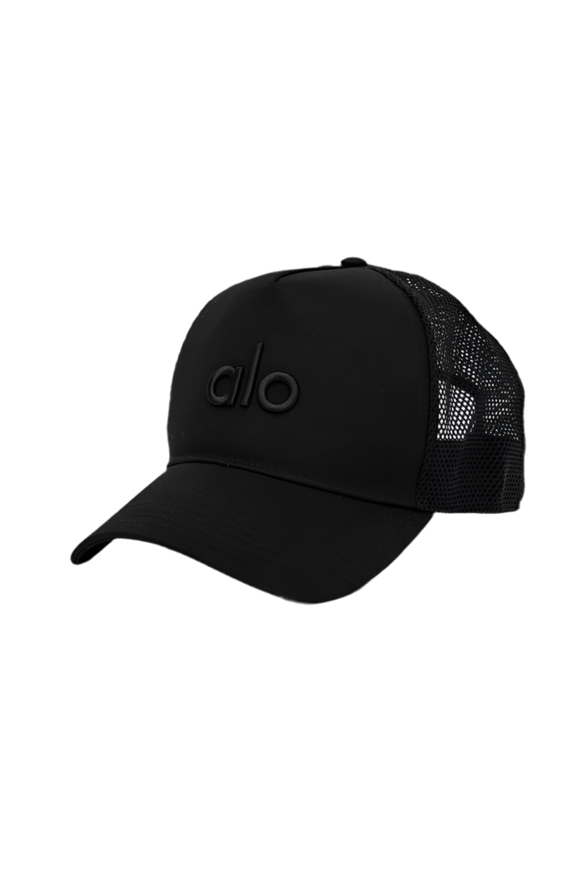 District Trucker Hat Gorra
