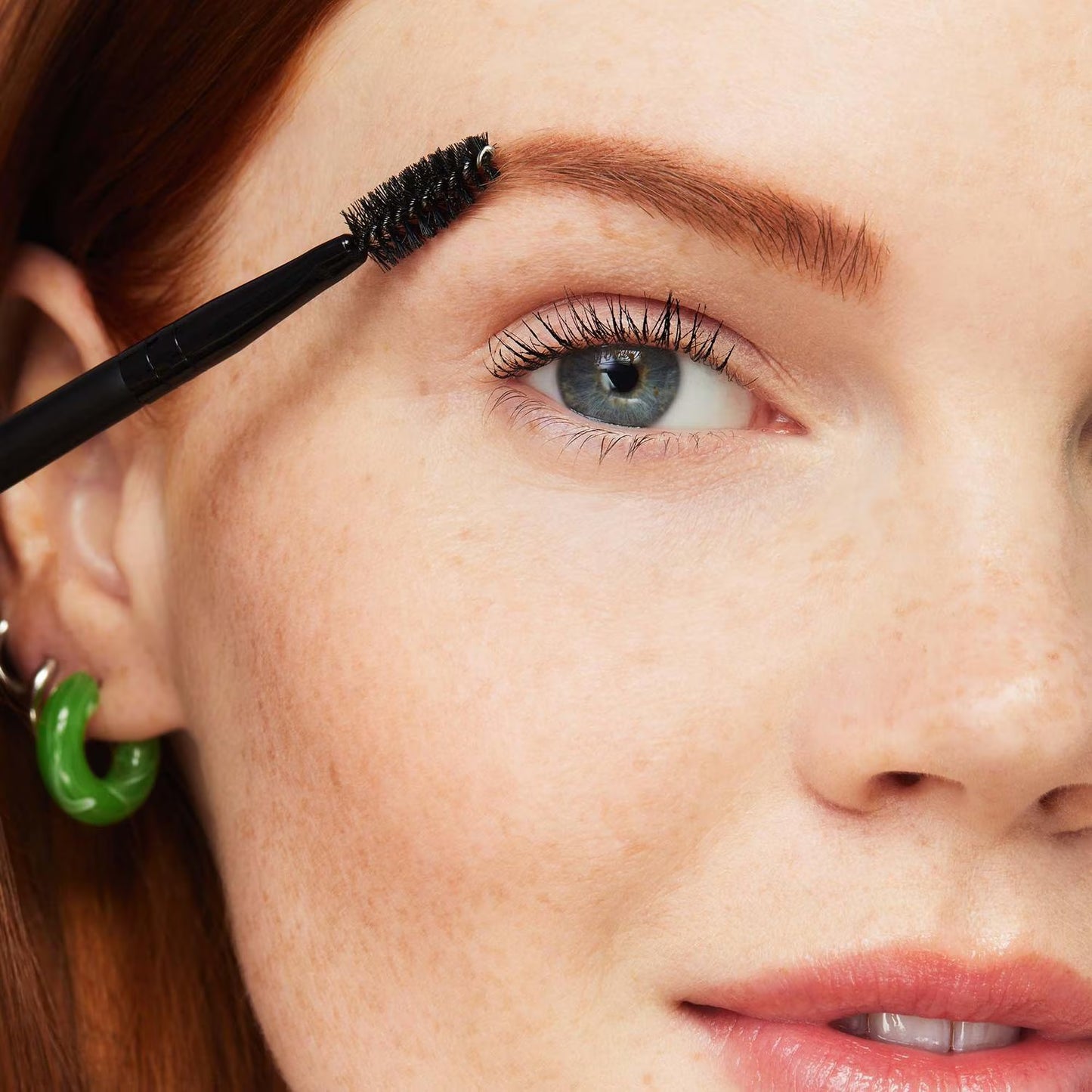 Eyebrow Duo Brush (Cepillo De Cejas De Doble Punta)