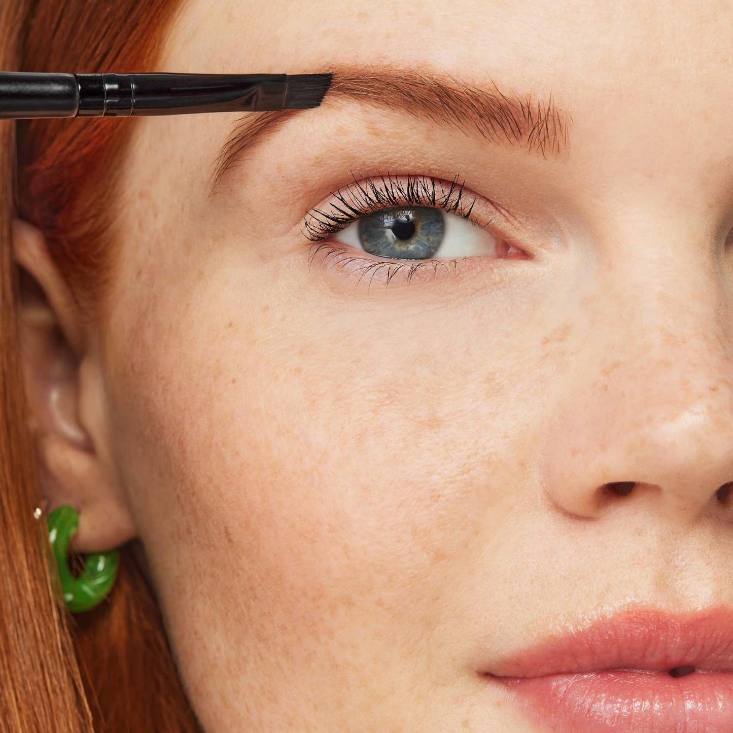 Eyebrow Duo Brush (Cepillo De Cejas De Doble Punta)