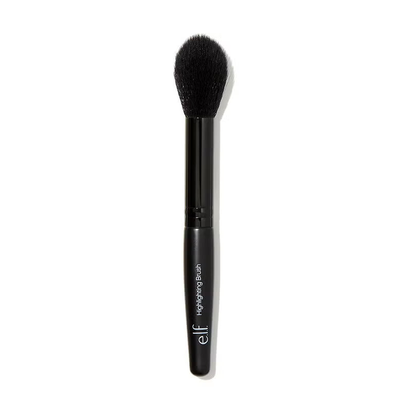Highlighter Brush (Brocha de Maquillaje para Iluminador)