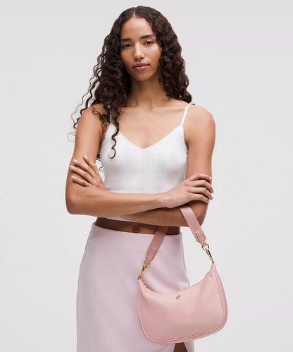 City Essentials Shoulder Bag 3L