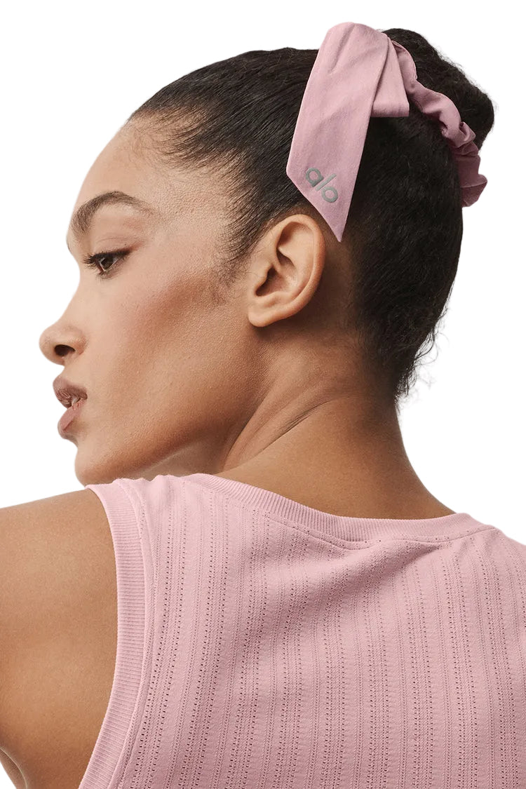 Love Knots Tie Scrunchie (Liga Para Cabello)