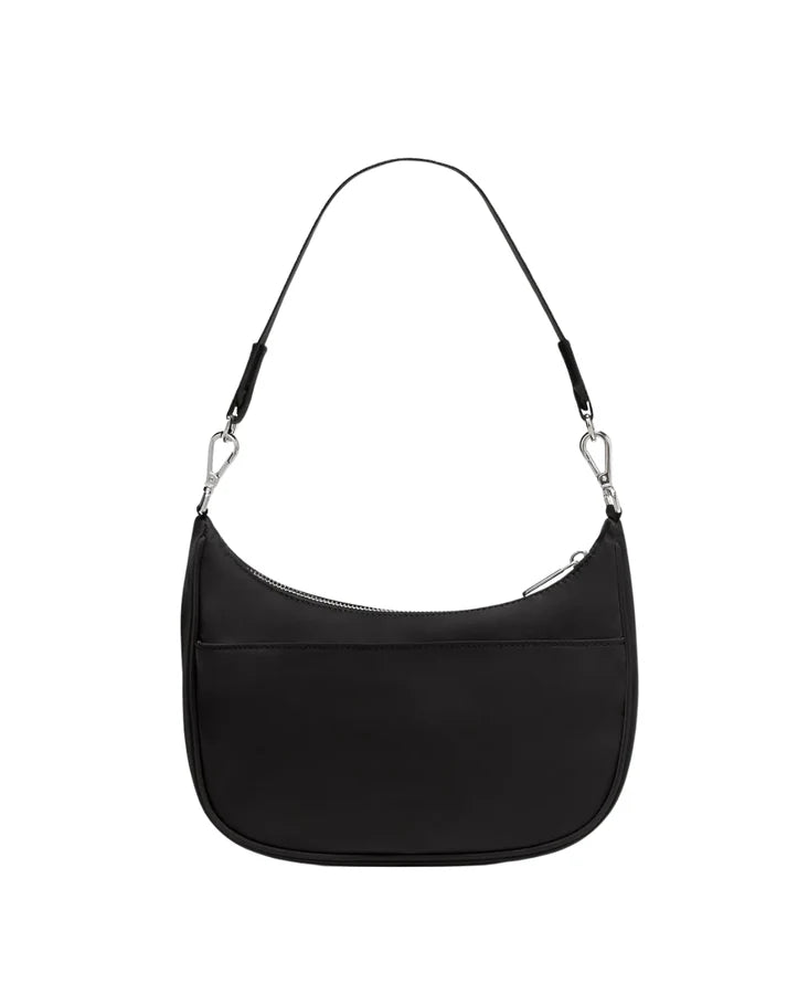 City Essentials Shoulder Bag 3L (Bolsa Deportiva)