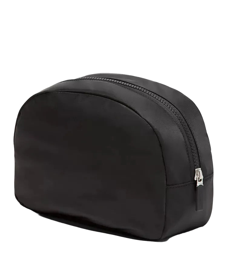 City Essentials Pouch 4L (Bolsa para Maquillaje)
