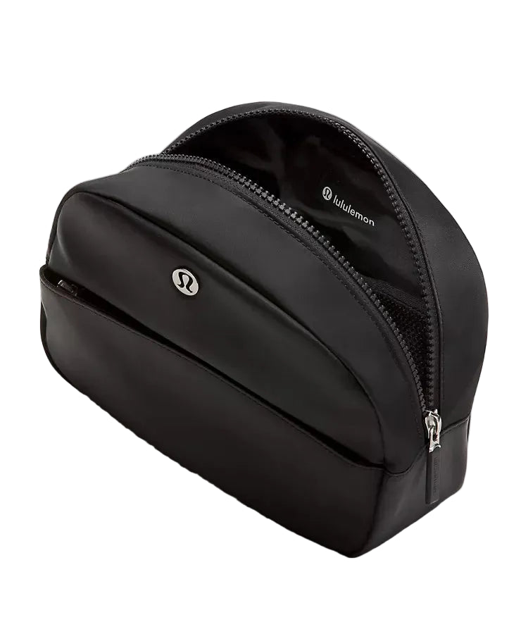 City Essentials Pouch 4L (Bolsa para Maquillaje)